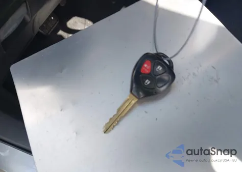 2009 Toyota Corolla Matrix z USA, uszkodzony, nr VIN 2T1KU40E29C165955